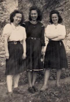 The daughters Denise, Huberte & Gisèle, about 1947